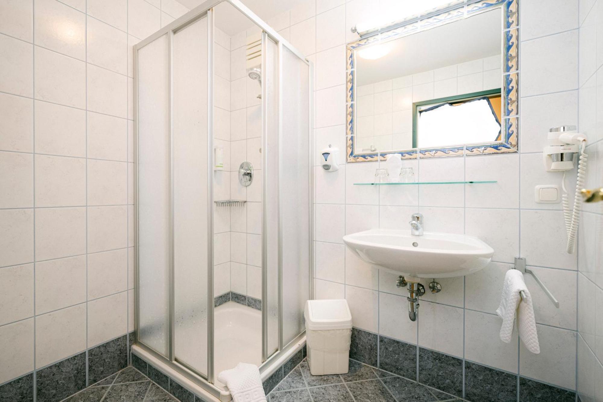 Gasthof Hotel Jaegerwirt Strasswalchen Exteriör bild