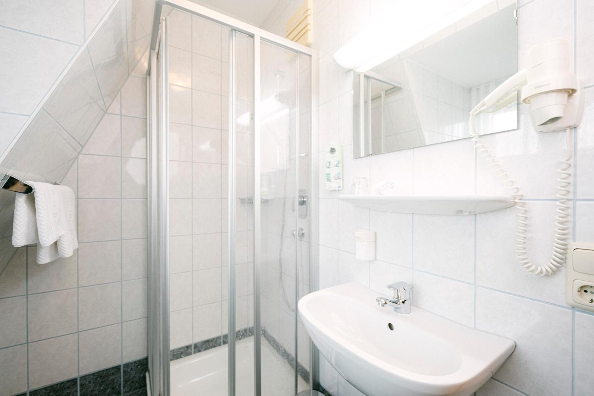 Gasthof Hotel Jaegerwirt Strasswalchen Exteriör bild