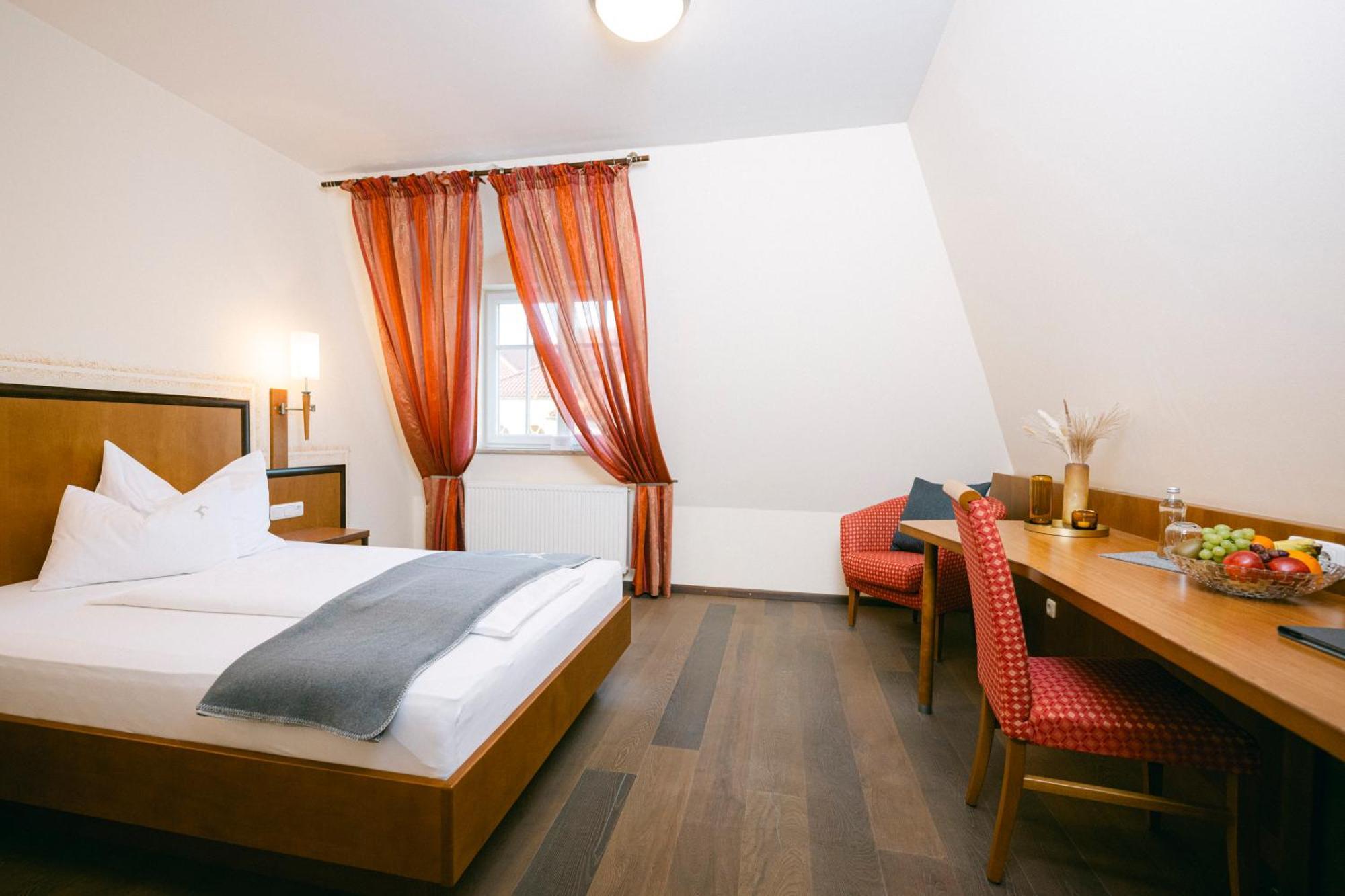 Gasthof Hotel Jaegerwirt Strasswalchen Exteriör bild