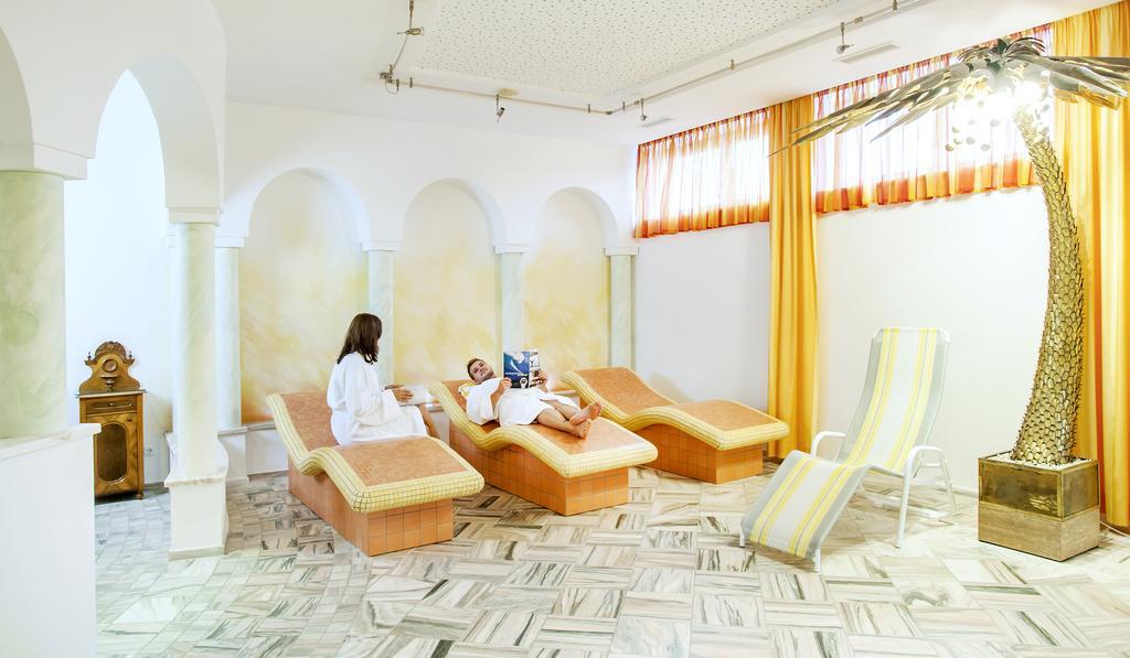 Gasthof Hotel Jaegerwirt Strasswalchen Exteriör bild