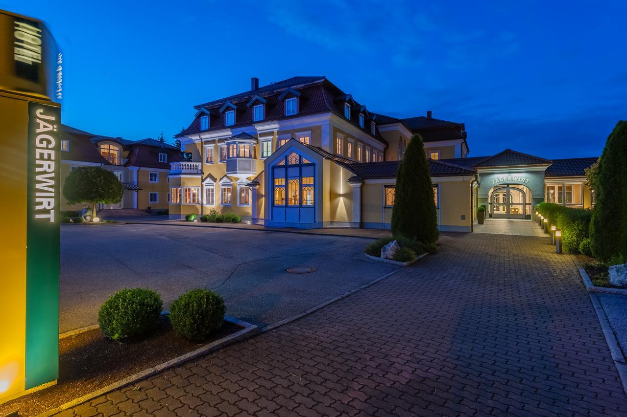 Gasthof Hotel Jaegerwirt Strasswalchen Exteriör bild